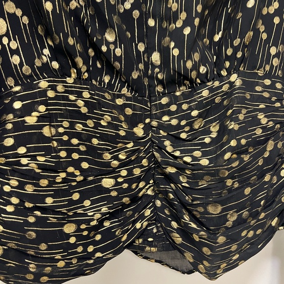 NWT Aqua Foiled Peplum V-Neck Blouse - Picture 9 of 11